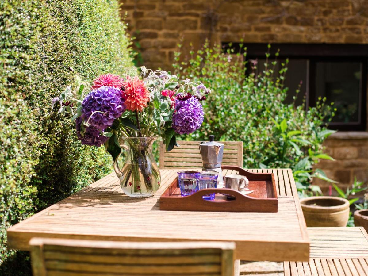 Lily Cottage Great Tew Exterior photo
