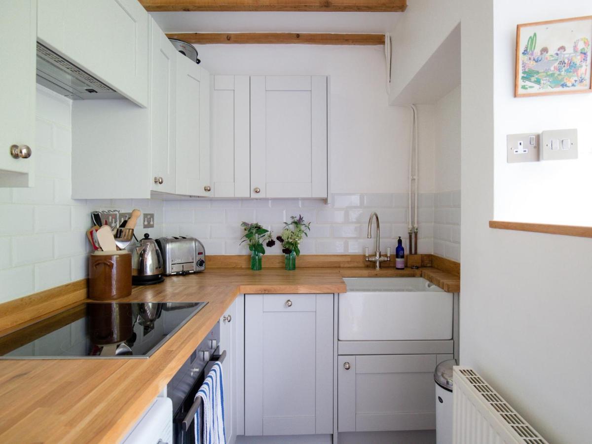 Lily Cottage Great Tew Exterior photo